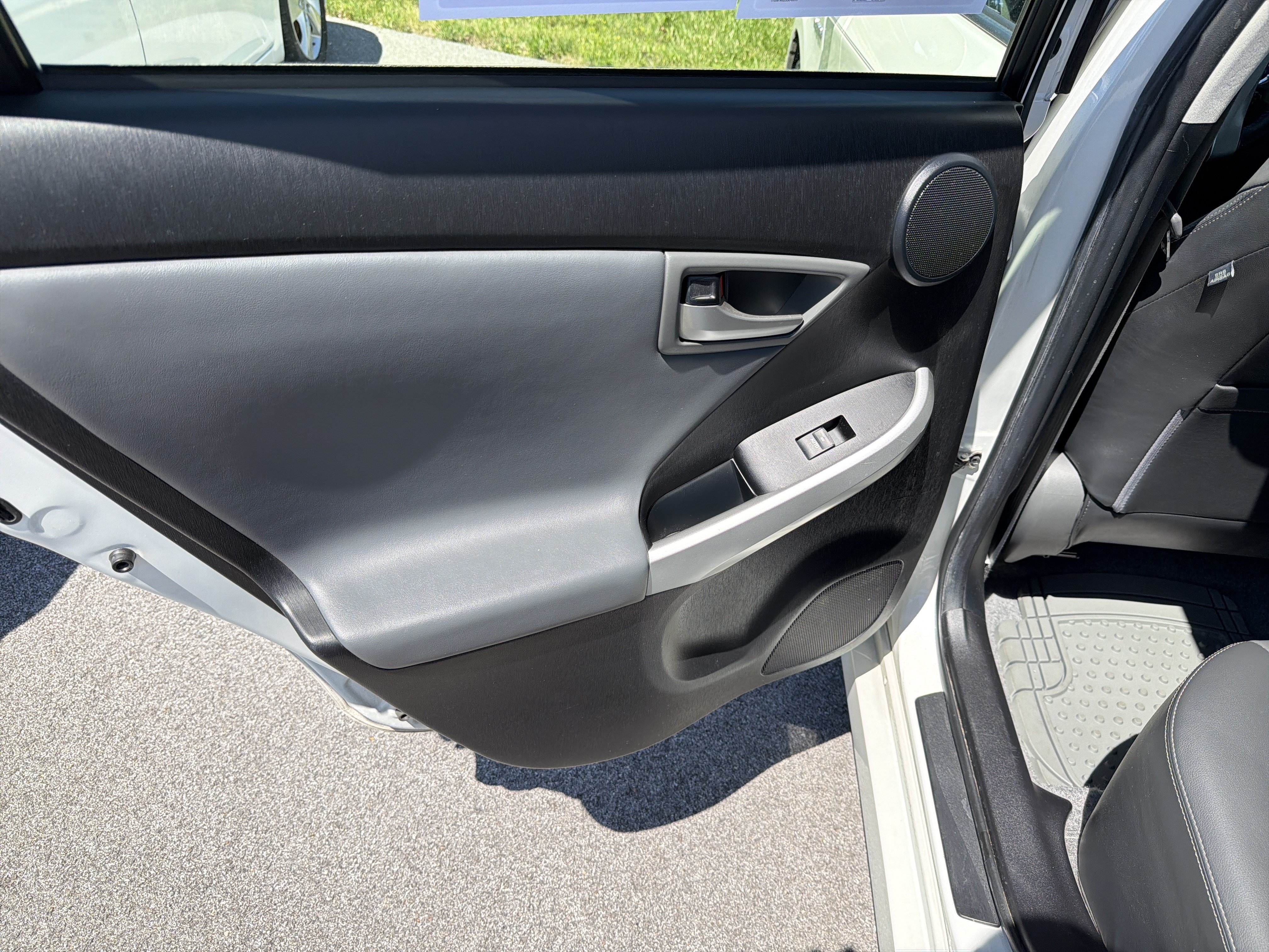 Used 2013 Toyota Prius Four w/ Deluxe Solar Roof Pkg FWD image 43