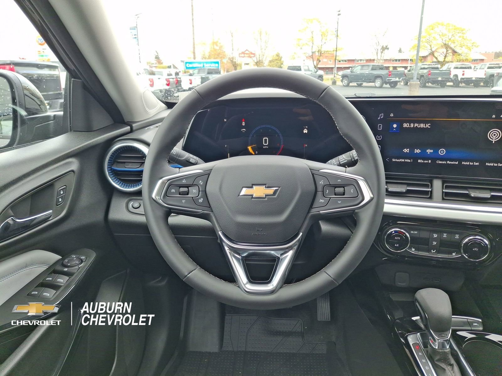 New 2026 Chevrolet Trax LT w/ Sunroof Package FWD image 10