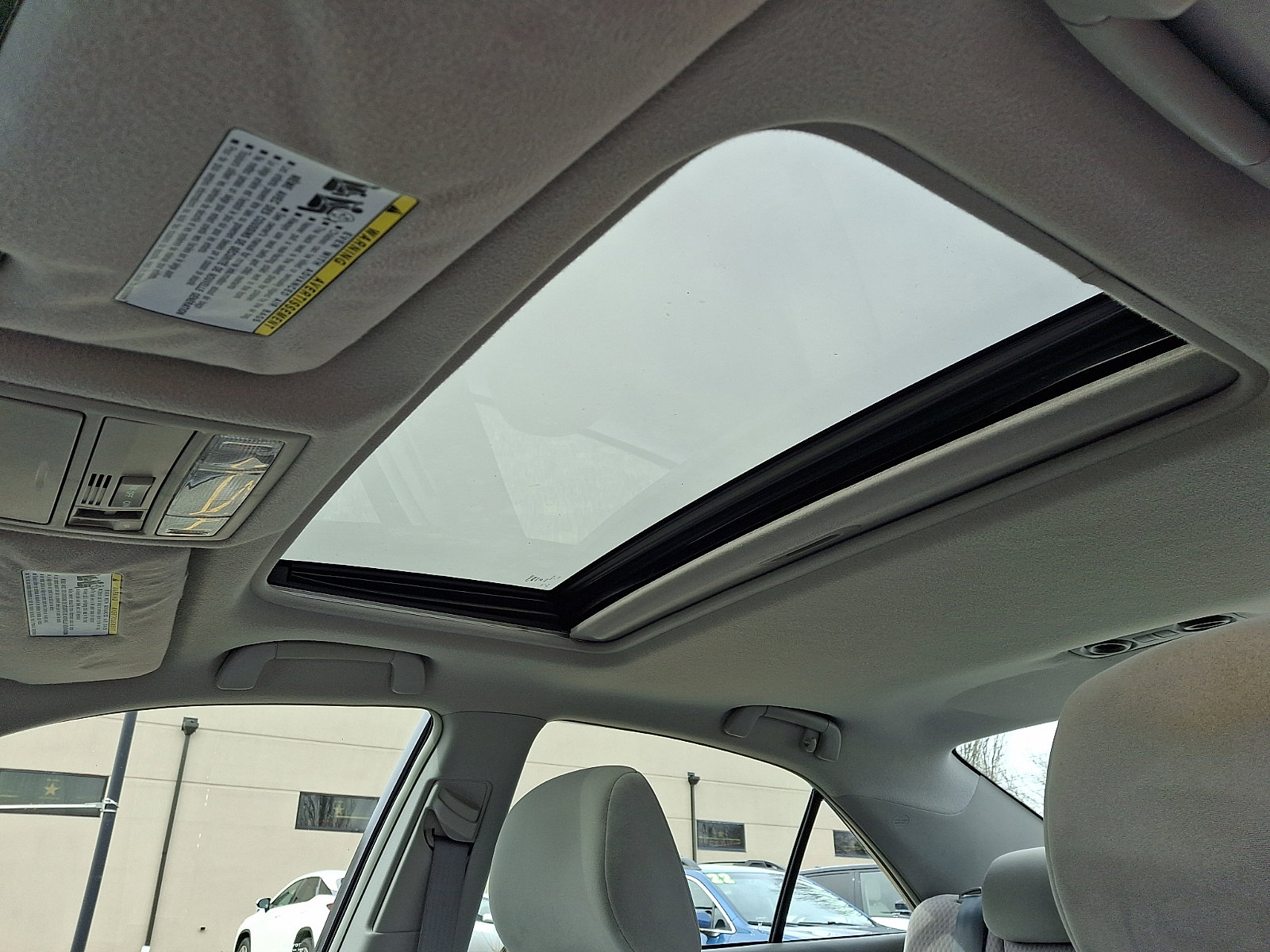 Used 2011 Toyota Camry LE w/ LE Extra-Value Pkg image 14