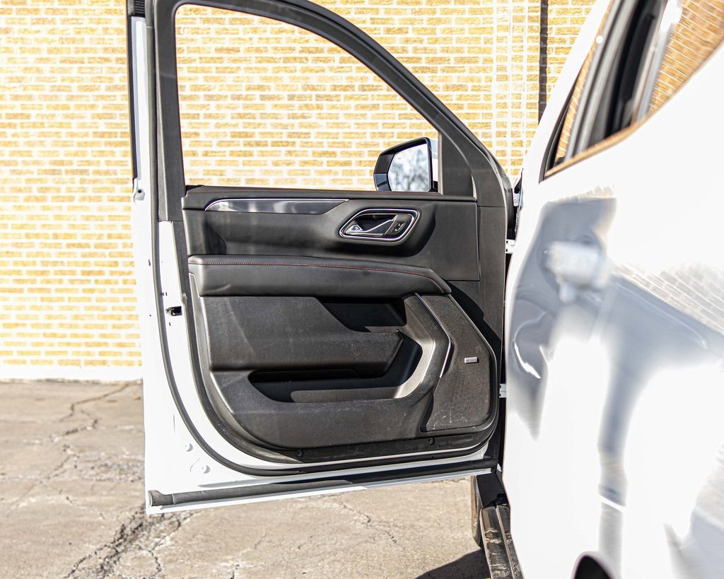 Used 2024 Chevrolet Tahoe RST w/ Luxury Package image 33