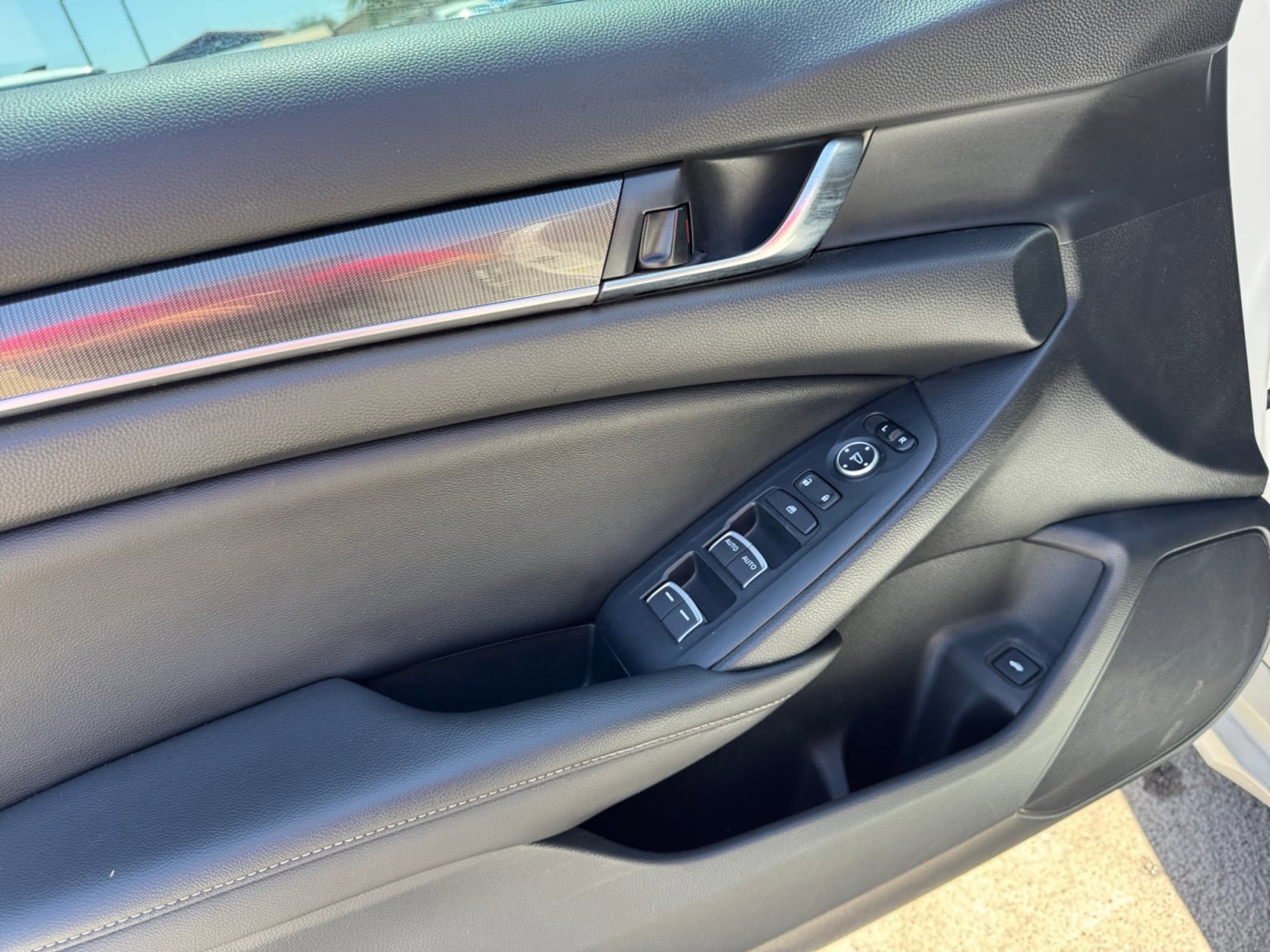 Used 2019 Honda Accord Sport image 11