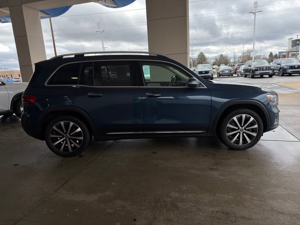 Used 2023 Mercedes-Benz GLB 250 4MATIC image 6