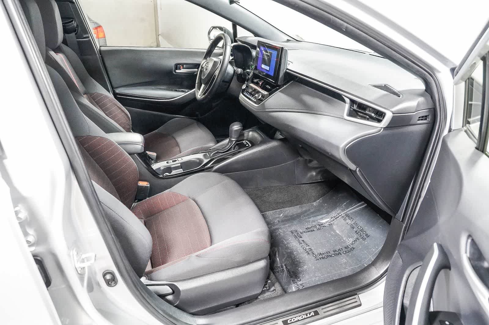 Certified 2023 Toyota Corolla SE w/ Carpet Mat Package (TMS) FWD image 17