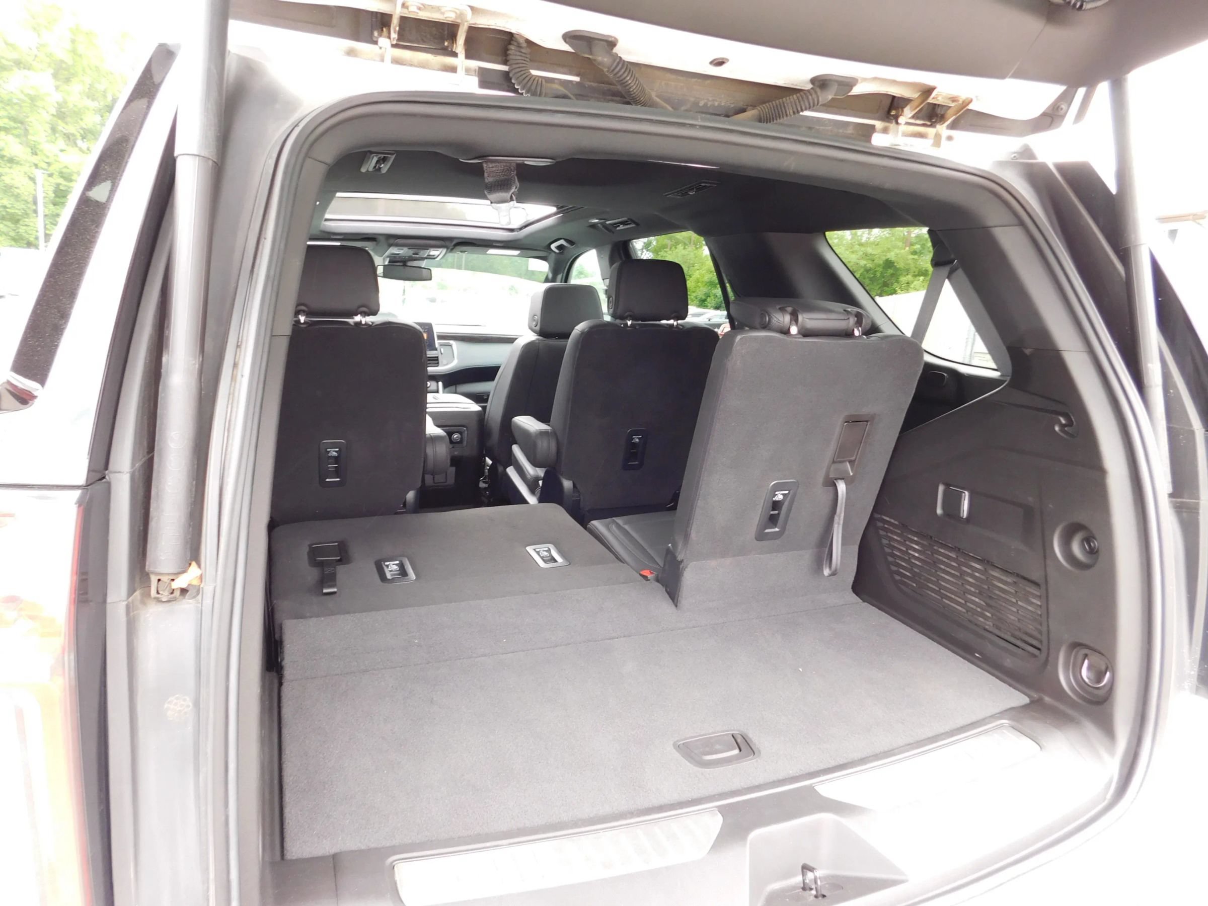 Used 2023 Chevrolet Tahoe Z71 AWD/4WD image 8