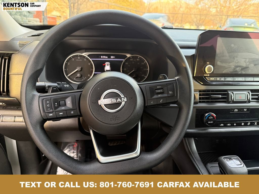 Used 2024 Nissan Pathfinder S image 15