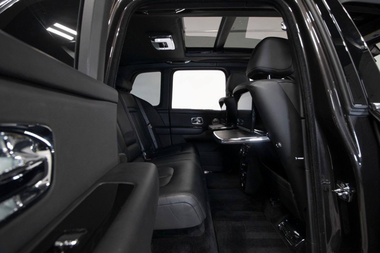 Used 2019 Rolls-Royce Cullinan image 66