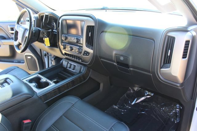 Used 2016 GMC Sierra 1500 Denali w/ Denali Ultimate Package AWD/4WD image 20