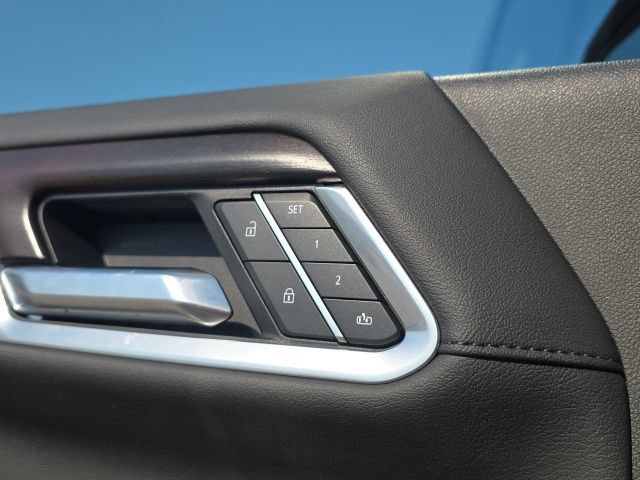 Used 2025 GMC Sierra 2500 Denali AWD/4WD image 26