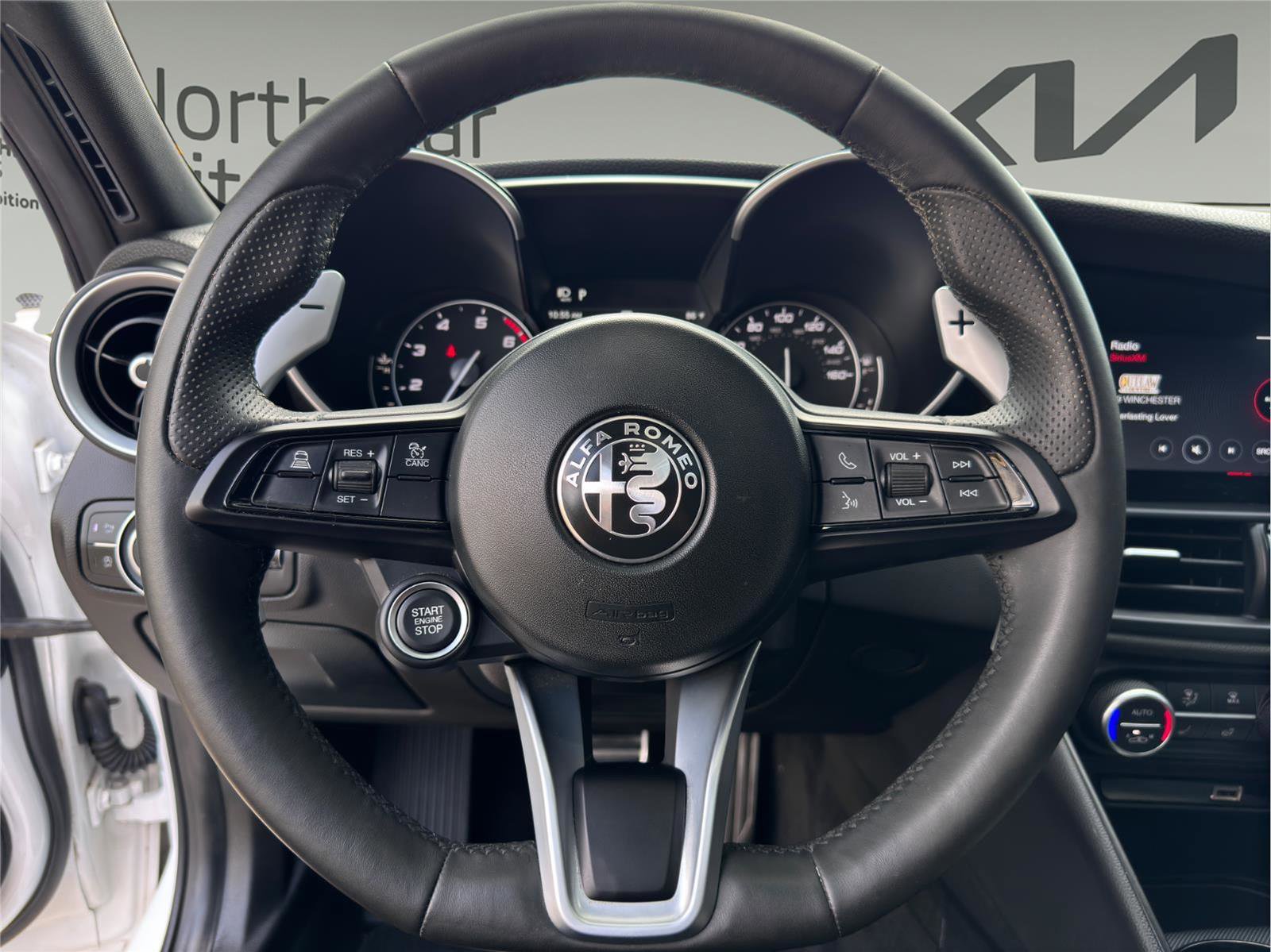 Used 2023 Alfa Romeo Giulia Veloce image 10