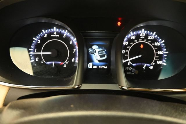 Used 2016 Toyota Avalon XLE Premium FWD image 11