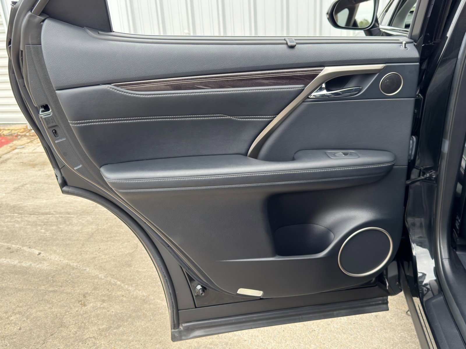 Used 2021 Lexus RX 350L Luxury w/ Accessory Package image 45