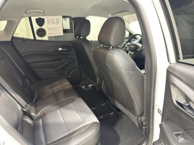 Used 2025 Chevrolet Trax LT w/ Driver Confidence Package FWD image 27
