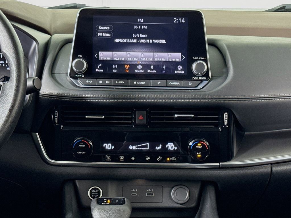 Used 2022 Nissan Rogue SV image 14