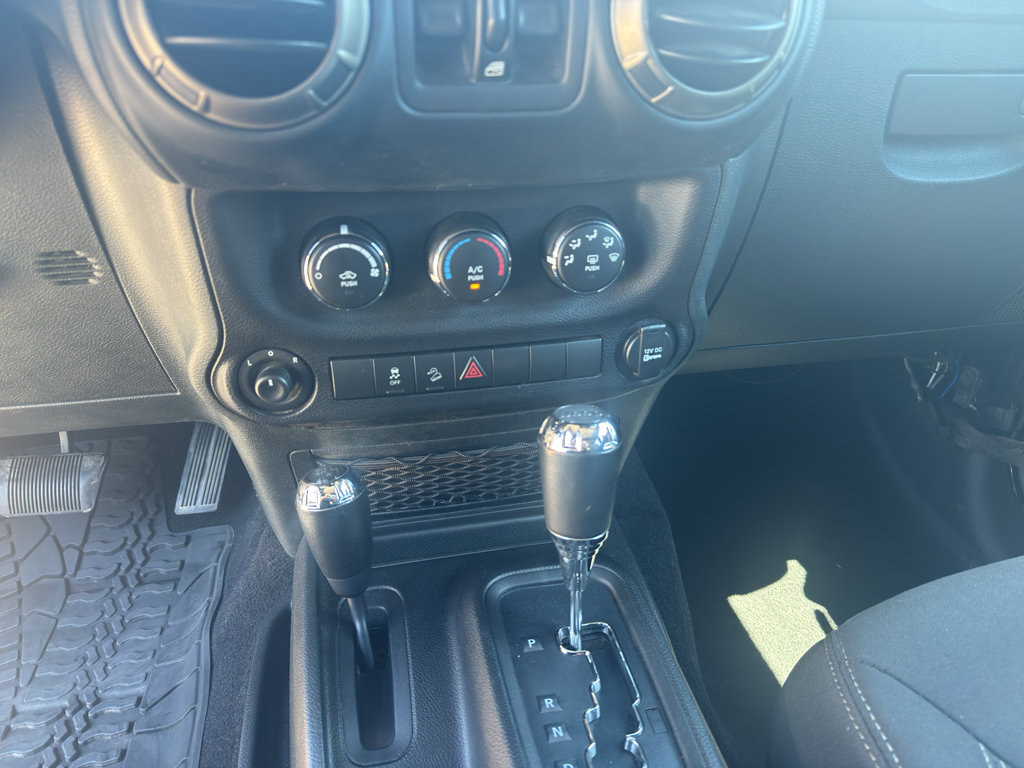 Used 2018 Jeep Wrangler Unlimited Sport AWD/4WD image 27