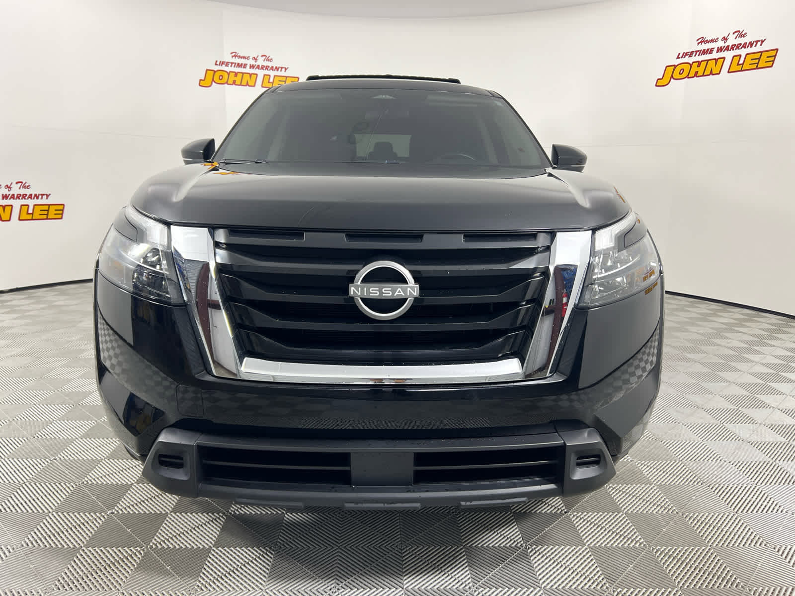 Used 2023 Nissan Pathfinder SV FWD image 8