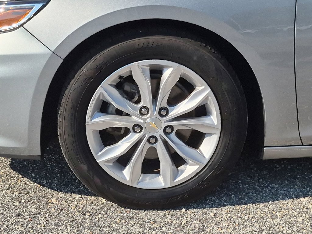 Used 2023 Chevrolet Malibu LT FWD image 13