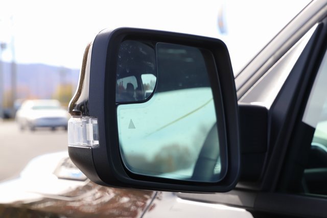 New 2026 RAM 1500 4x4 Crew Cab image 11