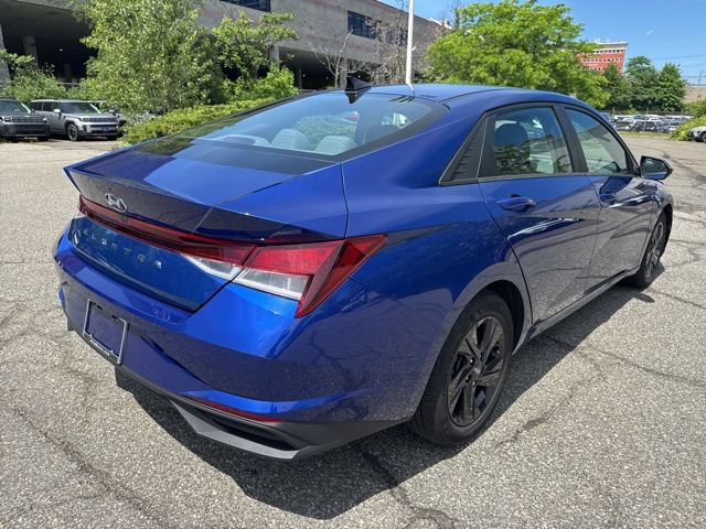 Used 2023 Hyundai Elantra SEL FWD image 11
