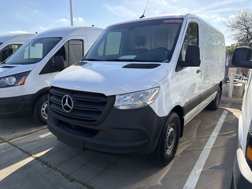 Used 2021 Mercedes-Benz Sprinter 1500 image 1