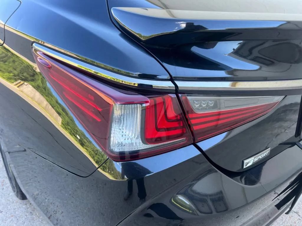 Used 2019 Lexus ES 350 F Sport w/ Accessory Package 2 FWD image 49