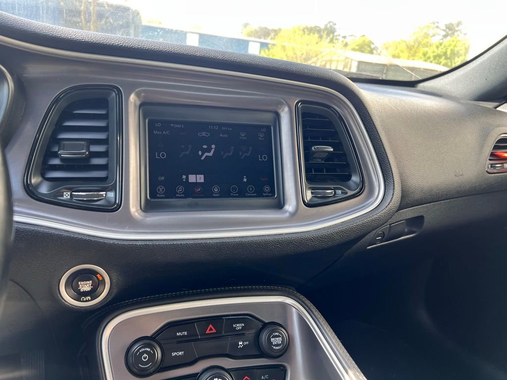 Used 2020 Dodge Challenger SXT image 15