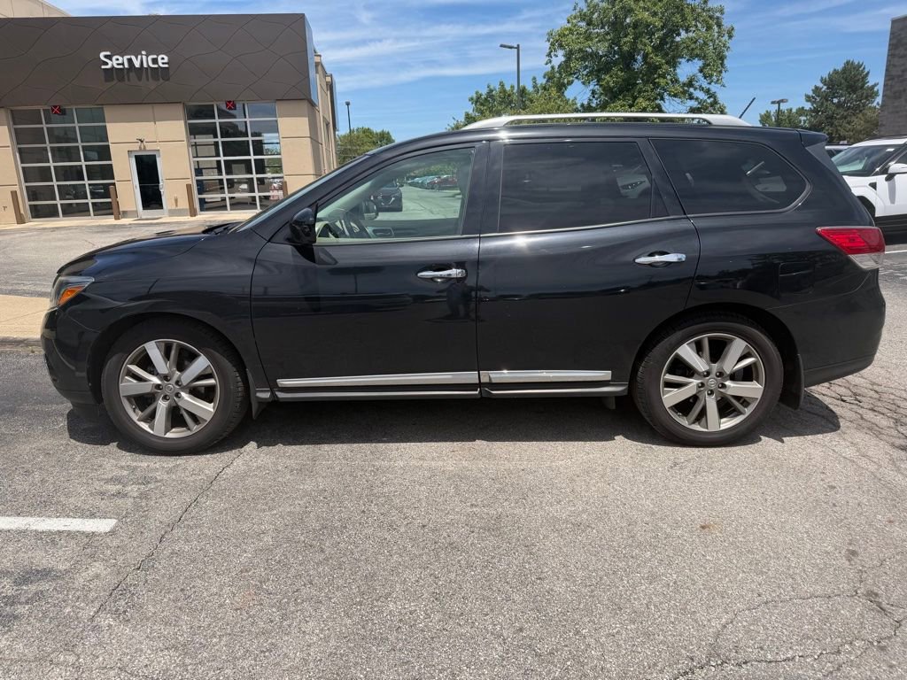 Used 2016 Nissan Pathfinder Platinum