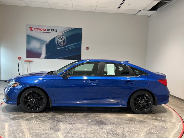 Used 2023 Honda Civic Sport image 3