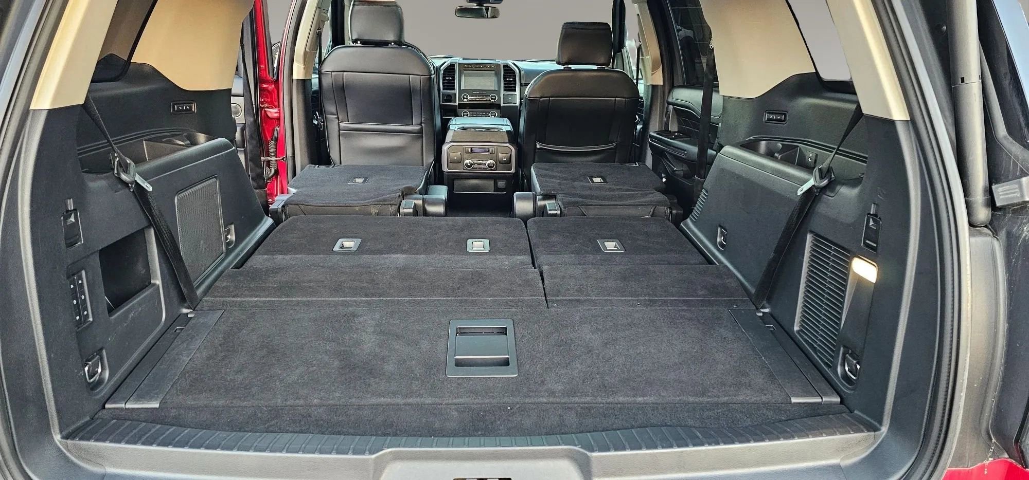 Used 2021 Ford Expedition Platinum AWD/4WD image 31