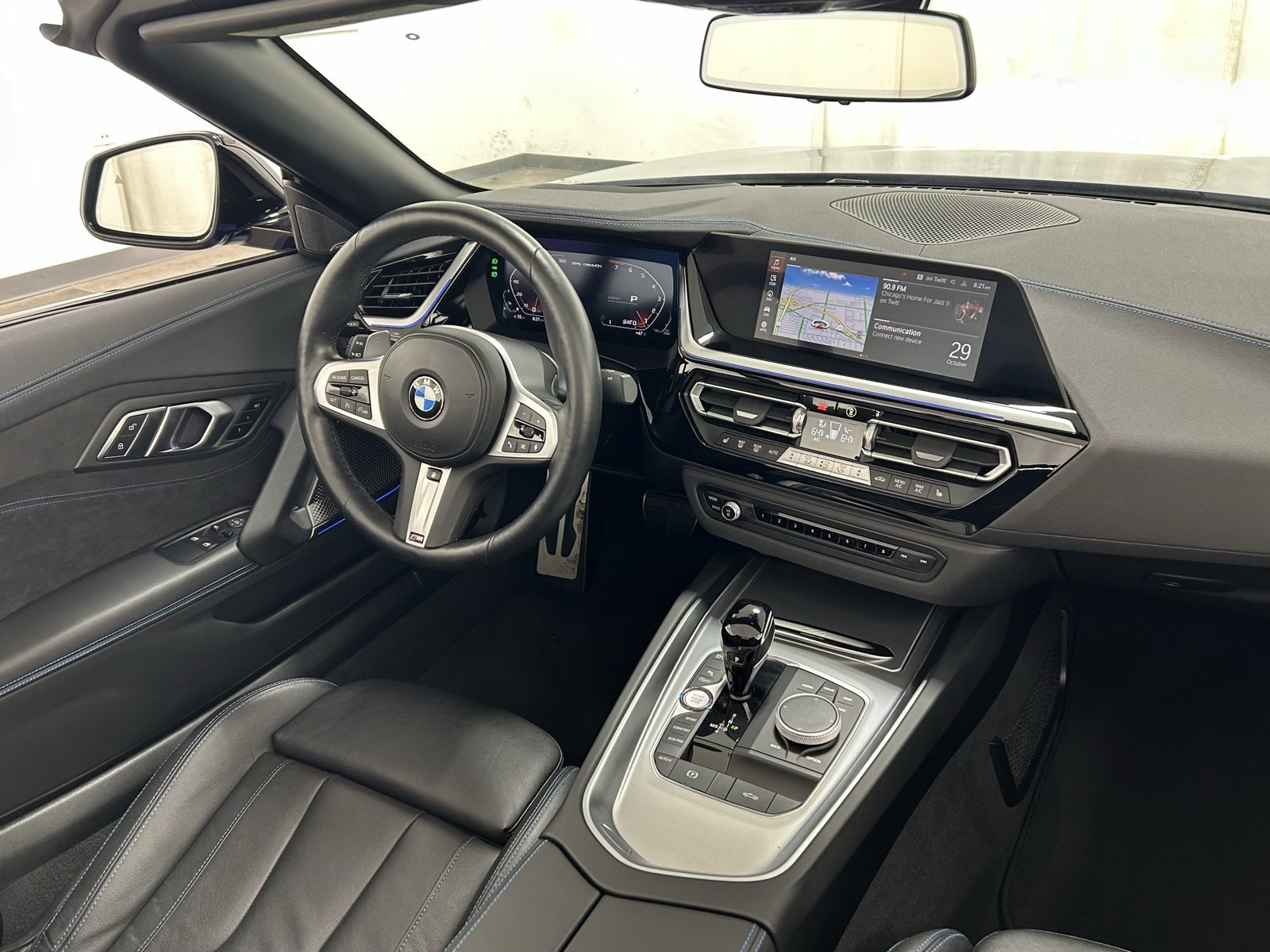 Used 2023 BMW Z4 M40i w/ Premium Package image 11