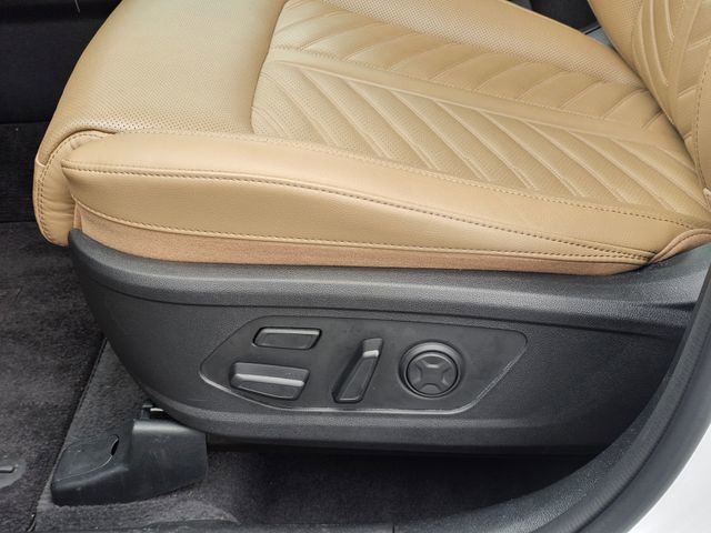 Certified 2024 Kia Sorento SX Prestige w/ Olive Brown Leather Package image 28