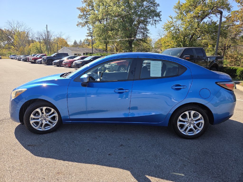 Used 2016 Scion iA FWD image 21