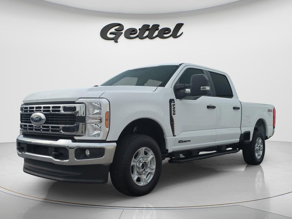 Used 2025 Ford F250 XLT image 1