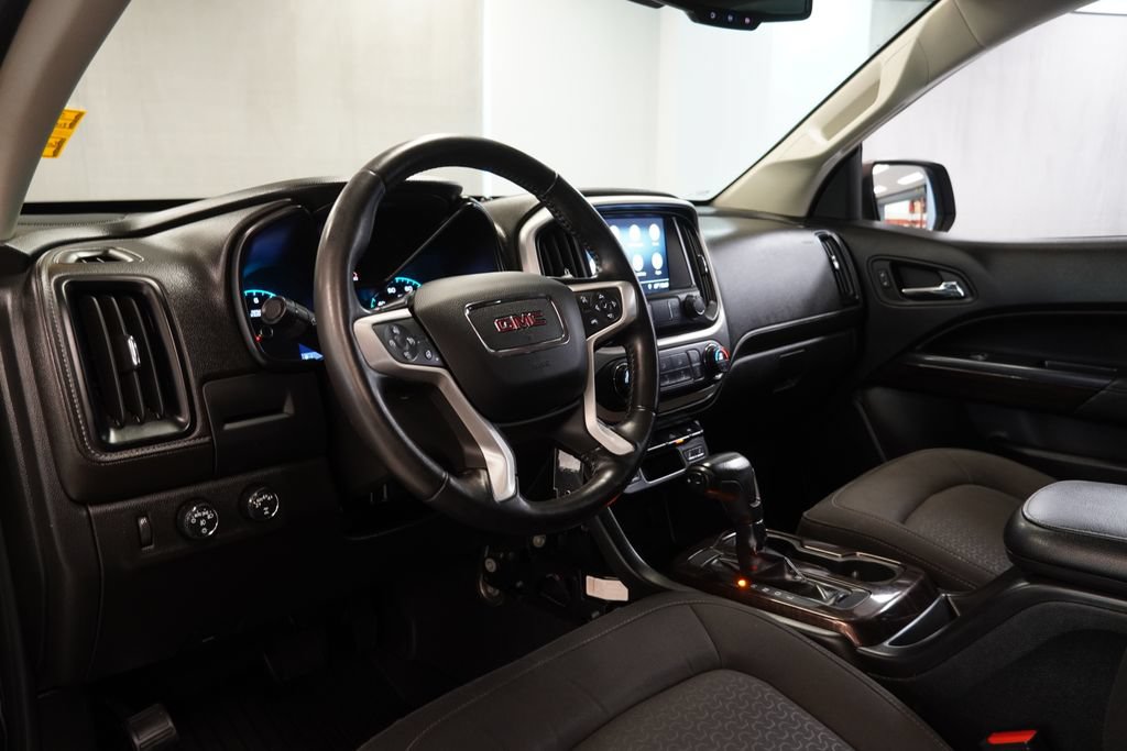 Used 2020 GMC Canyon SLE w/ Elevation Edition AWD/4WD image 6
