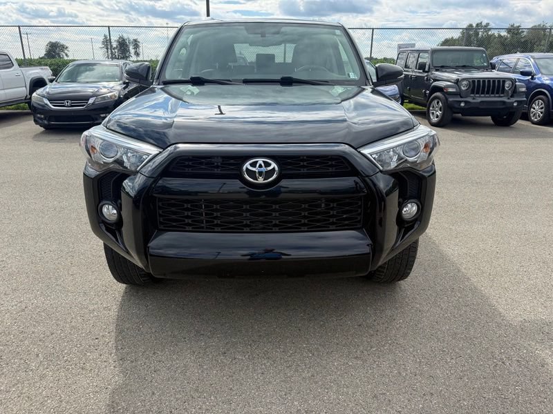 Used 2018 Toyota 4Runner SR5 Premium AWD/4WD image 13