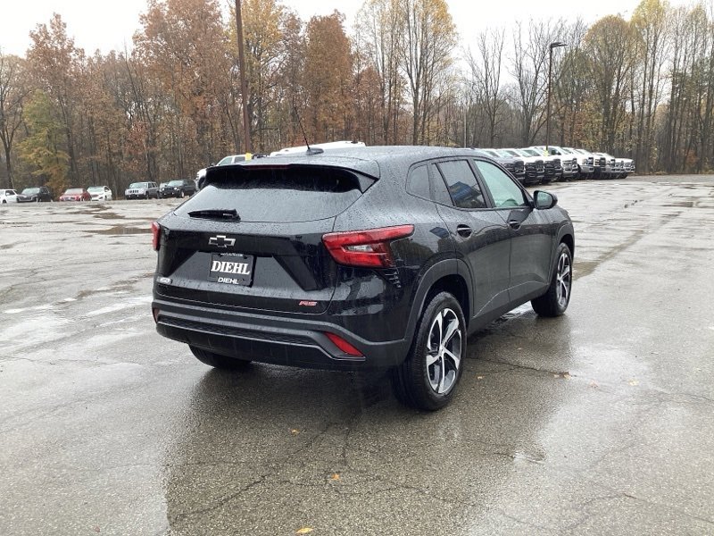 New 2026 Chevrolet Trax RS w/ Sunroof Package image 7