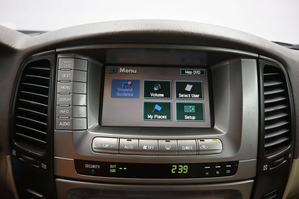 Used 2004 Toyota Land Cruiser AWD/4WD image 17
