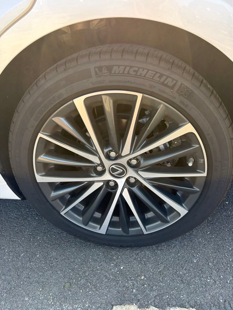 Certified 2025 Lexus ES 300h w/ Premium Package FWD image 31