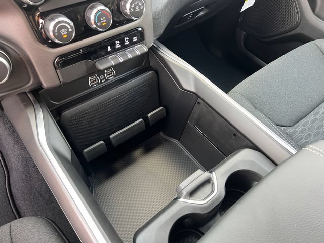 New 2026 RAM 1500 Express AWD/4WD image 20