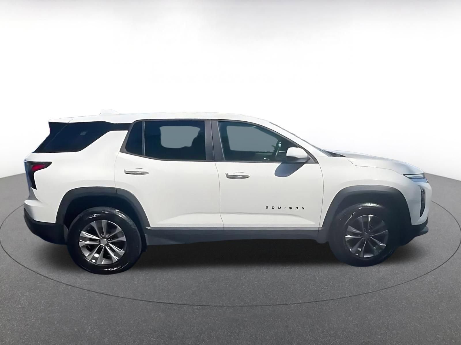 Used 2025 Chevrolet Equinox LT image 15