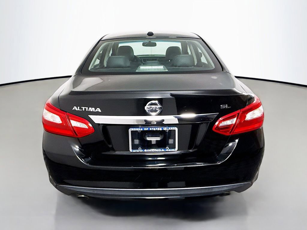 Used 2016 Nissan Altima 2.5 SL w/ 2.5 Technology w/LED Package FWD image 6