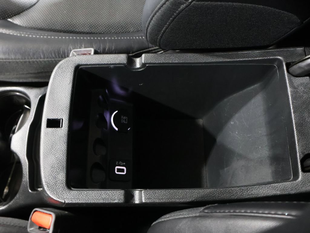 Used 2019 Jeep Cherokee Limited image 31