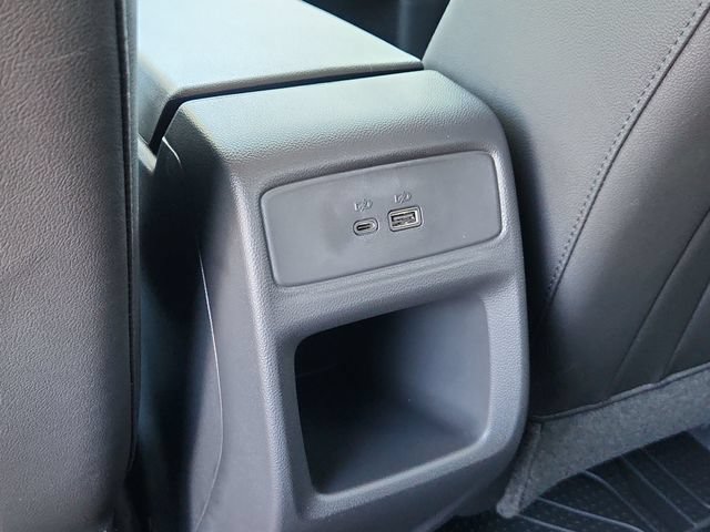 New 2026 Chevrolet Trax LT w/ Sunroof Package FWD image 16