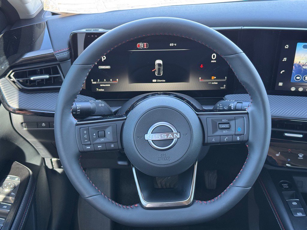 New 2026 Nissan Kicks SR w/ SR Premium Package FWD image 8