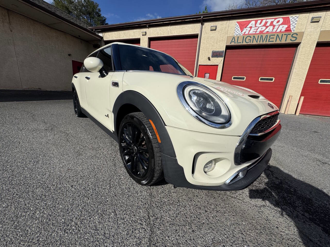 Used 2018 MINI Cooper Clubman S AWD/4WD image 9