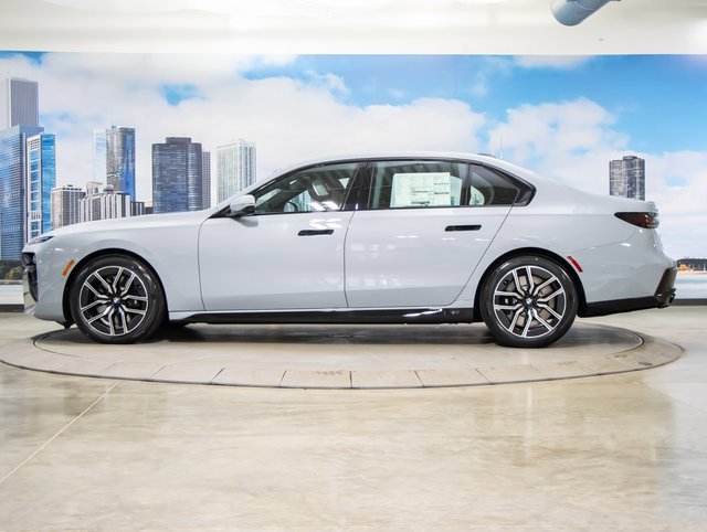 Used 2025 BMW 760i xDrive