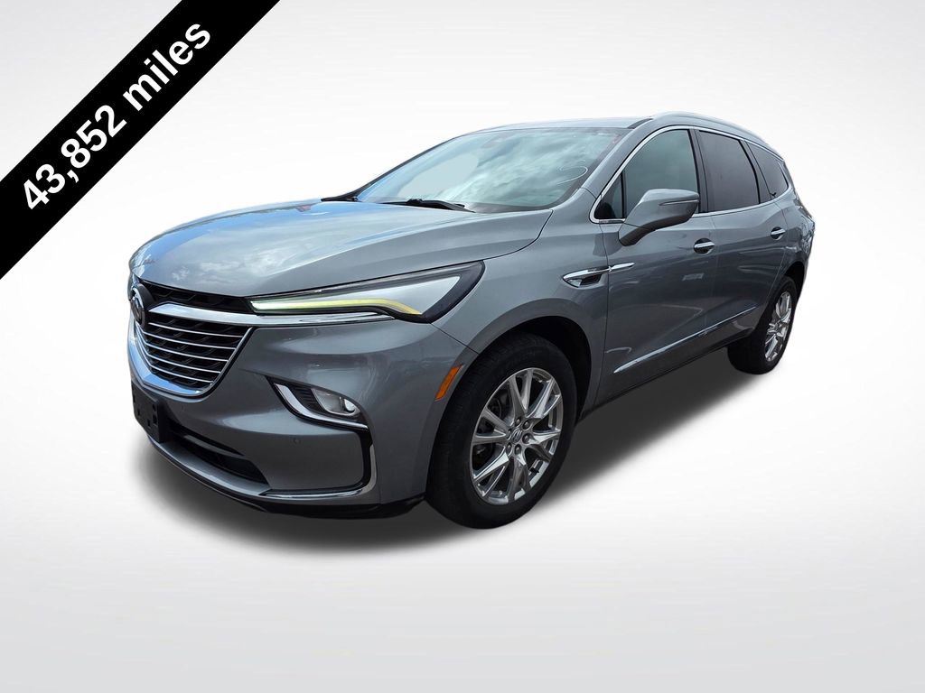 Used 2023 Buick Enclave Essence w/ Experience Buick Package image 2