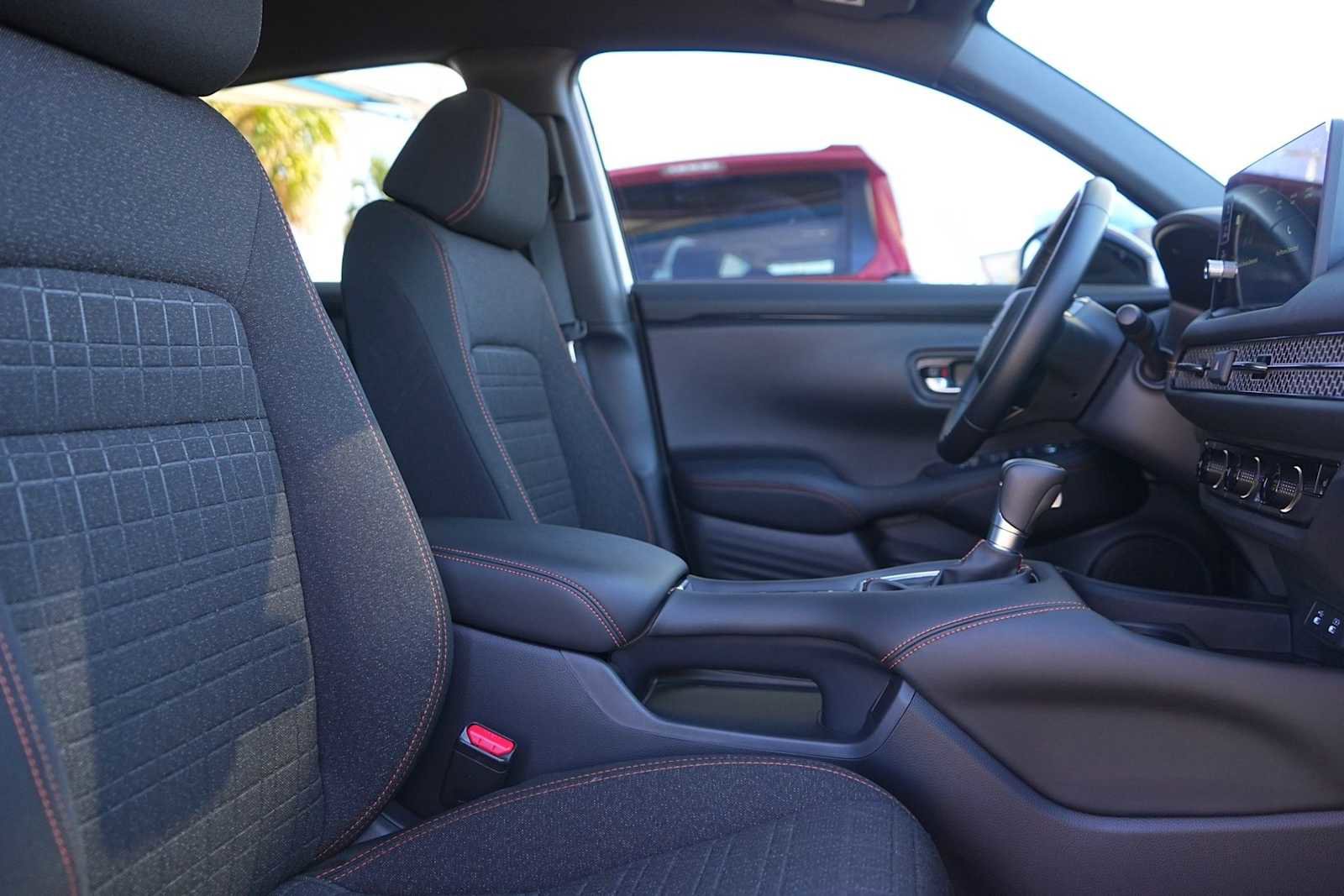 Certified 2026 Honda HR-V Sport image 15