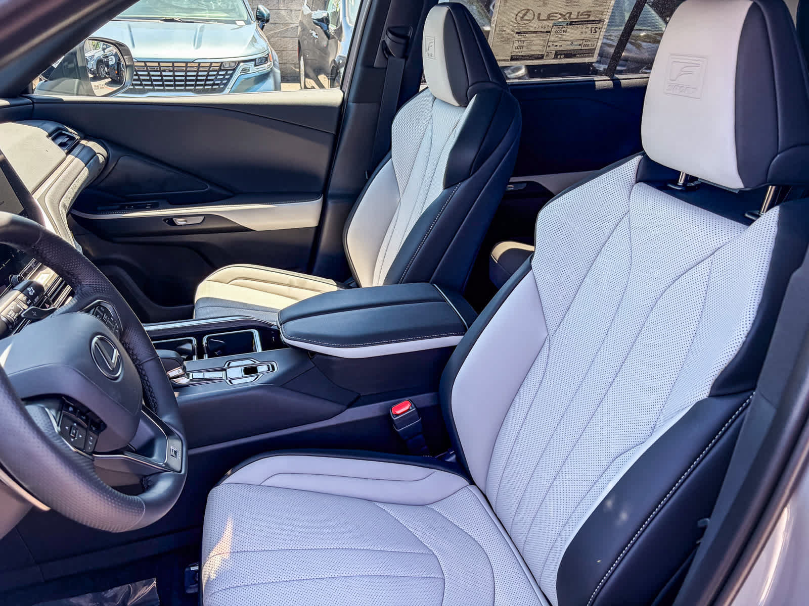 New 2026 Lexus TX 500h AWD image 18