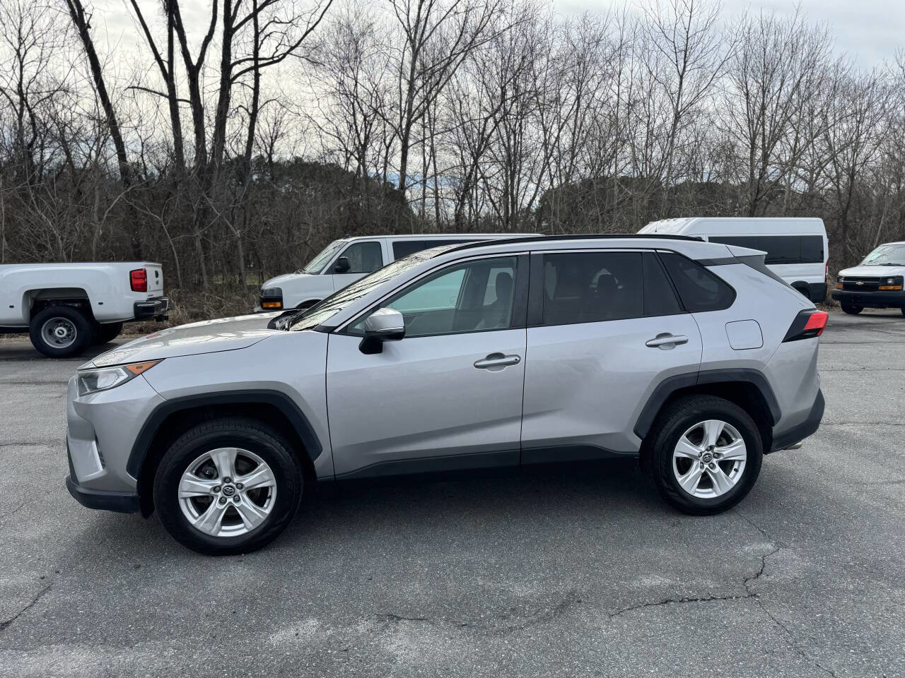 Used 2020 Toyota RAV4 XLE image 20