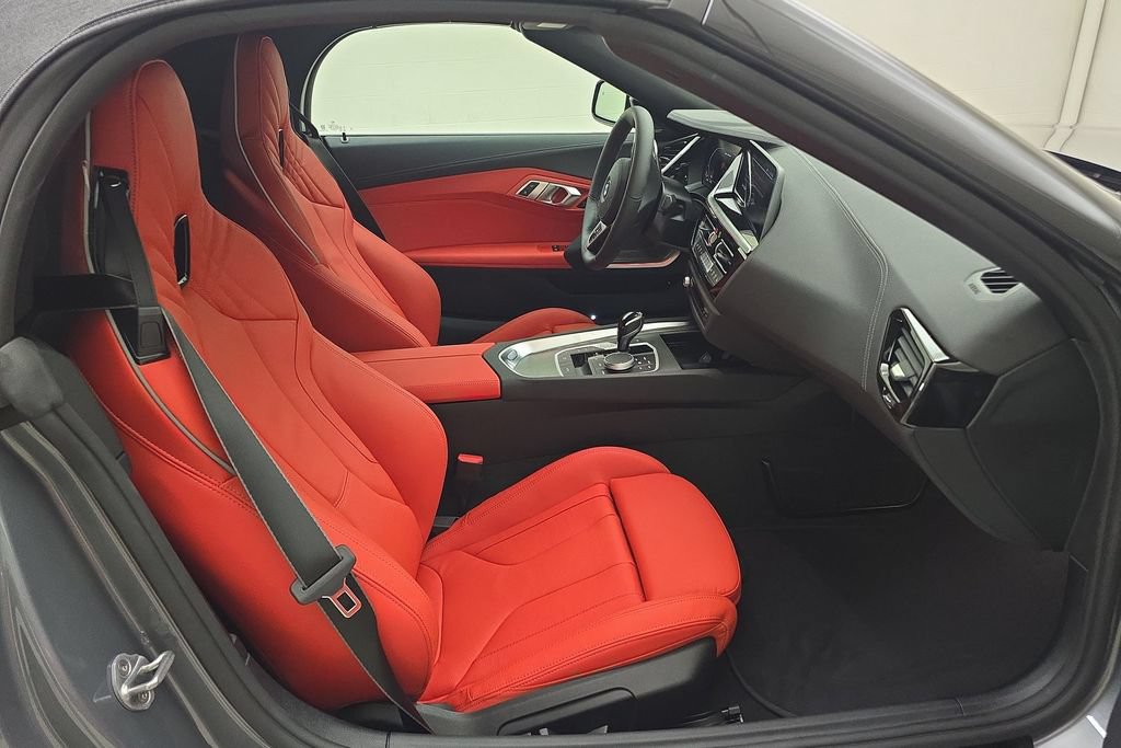New 2026 BMW Z4 M40i w/ Premium Package RWD image 27